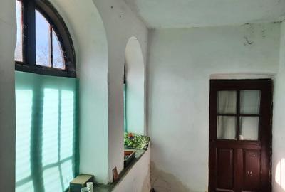 Vand casa la ?oseaua principala (DN 561) - 5