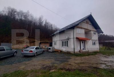 Casă cu 5 camere cu Teren 3317 Mp în Central - 11