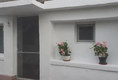 Casă cu Teren 400 Mp în Central - 7