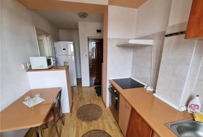 Apartament cu 2 camere semidecomandat în Take Ionescu