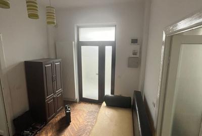 Casă individuală cu 2 camere cu Canalizare în Central - 8