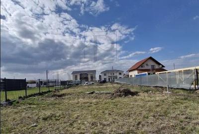 Teren intravilan de 647 mp, în Moșnița Nouă - 3