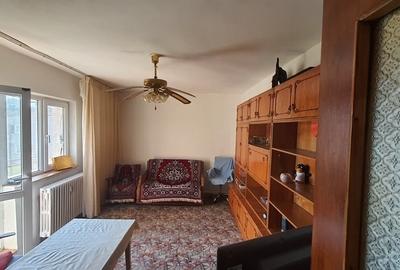 Apartament cu 2 camere decomandat în Mărgeanului - 11