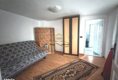 Casă cu 2 camere cu Canalizare în Parincea - 4