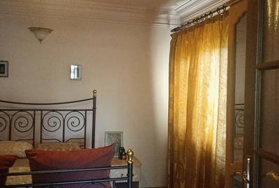 Casă cu 3 camere cu Teren 390 Mp în Jiului - 9
