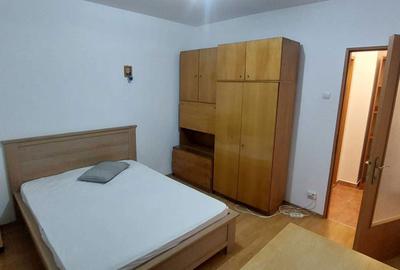 Apartament cu 3 camere decomandat, mobilat în Pantelimon