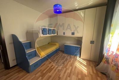 Casa / Vila de vanzare str Dobrogeanu Gherea Radauti - 10