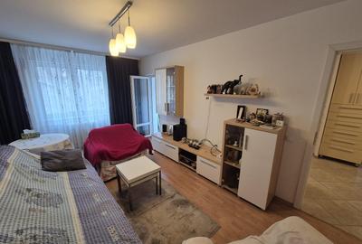 Apartament cu 3 camere decomandat în Titan - 22