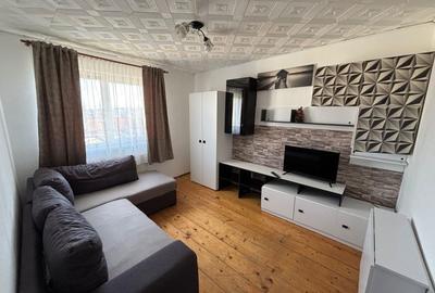 Apartament cu 3 camere decomandat în Central - 3