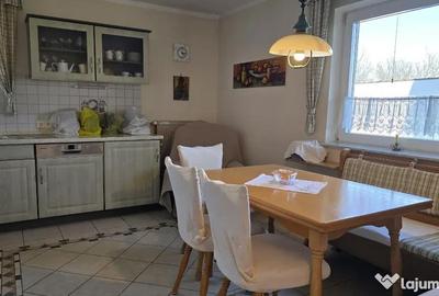 Casă cu 5 camere cu Teren 665 Mp în Progresul - 10