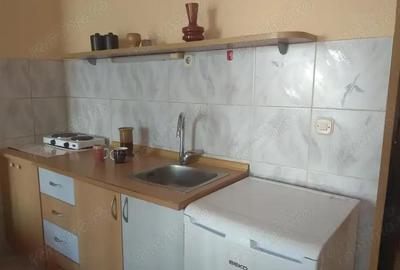 Garsonieră decomandată în P-ța Universității - 1