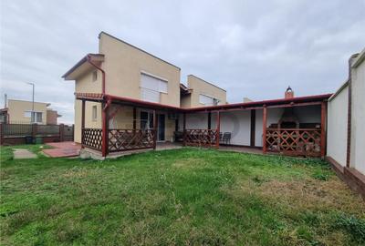Casă cu 3 camere cu Teren 250 Mp în Paleu