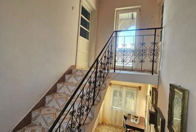 Casă cu 2 camere în Central - 2