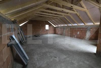 Casa la rosu, 191mp, teren 471mp. Viile satu Mare - 1