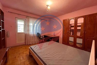 Apartament 3 camere decomandat de inchiriat pe Calea Severinului Craiova - 2