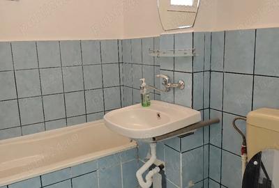 Apartament cu 3 camere decomandat în Micro 18 - 8