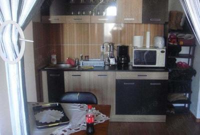 Vand apartament 2 camere -central - 4