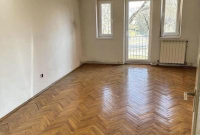 Apartament cu 4 camere decomandat în Semicentral - 1