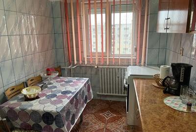 Apartament decomandat, mobilat în Costin Georgian - 5