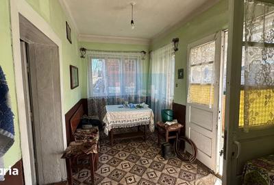 Casă cu 3 camere cu Teren 3349 Mp în Central - 2
