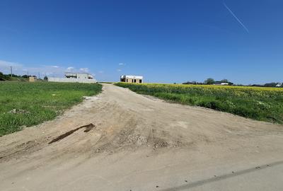 Loturi 400 mp utili, deschidere 20 ml, drum 11 ml, langa vile in constructie - 27