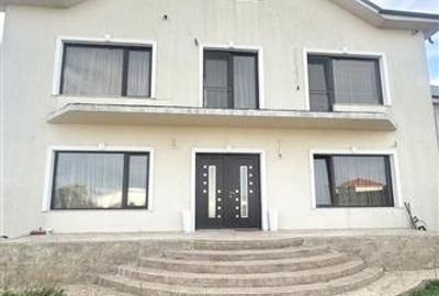 Casa P+1+Pod(M)Foarte Spatioasa, Mobilata si Utilata Complet, Zona Palas - 41