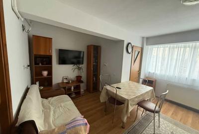 Apartament cu 3 camere decomandat în Gară - 1