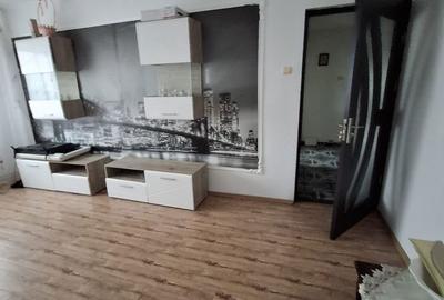 Apartament cu 3 camere decomandat în Cug - 5