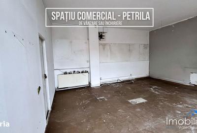 Spațiu comercial, de 43 mp, în Central - 4