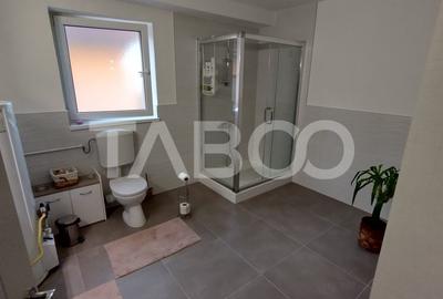 Casa de inchiriat cu 4 nivele avand etajele in regim hotelier Strand - 33