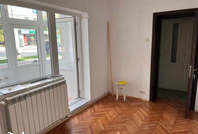 Spațiu comercial, de 20 mp, în Central - 4