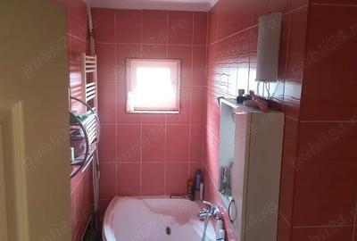Vand apartament 2 camere in cartierul Nufarul - 2