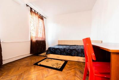 Vand garsoniera la Universitate, situata pe Calea Victoriei - 4