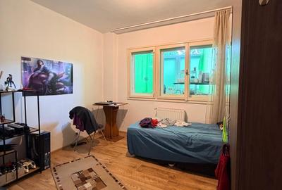 Apartament cu 3 camere semidecomandat în Titulescu - 15