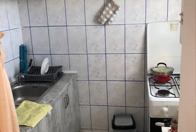 Garsonieră decomandată în Central - 4