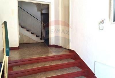 Apartament cu 3 camere de vanzare in zona Pod - 12