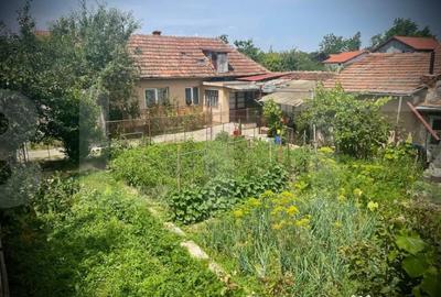 Casă cu 7 camere cu Teren 457 Mp în Subcetate - 4