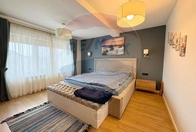 Casă cu 6 camere cu Teren 1325 Mp în Central - 9
