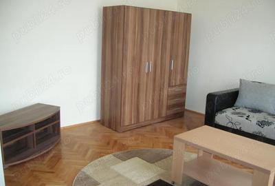Garsonieră decomandată în Podgoria - 2