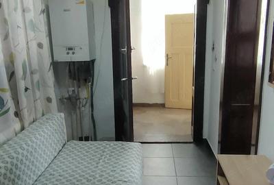 Casă cu 3 camere cu Teren 400 Mp în Central - 2