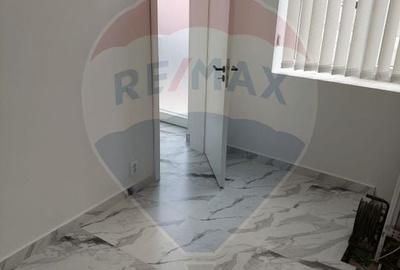 Spațiu comercial, de 53.799999237061 mp, în Unirii - 3