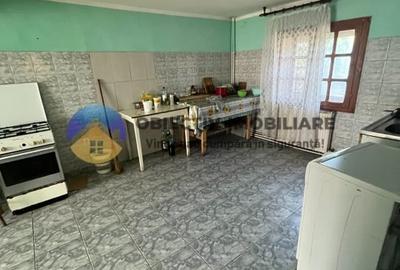 Casă individuală cu 5 camere cu Canalizare în Săvinești - 3