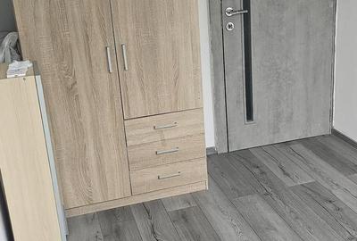 Apartament cu 3 camere semidecomandat în Apusului - 2