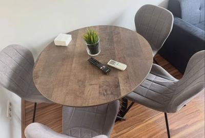 Garsonieră decomandată în Titan - 2