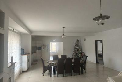 Afacere la cheie! 2 sali evenimente+ apartament 220mp, Siret - 16