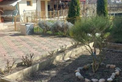 Casă cu 2 camere cu Teren 600 Mp în Central - 2