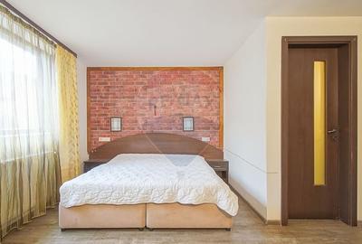 Casă individuală cu 12 camere cu Canalizare în Astra - 9