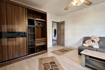 Apartament cu 3 camere, decomandate, etaj 3/4, dubla orientare, zona Rogerius - 3