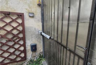 Propietate cu 2 case individuale - ingrijite - pe un teren de 800mp - zona excel - 3