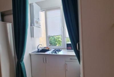 Garsonieră decomandată, mobilată în Universitate - 8